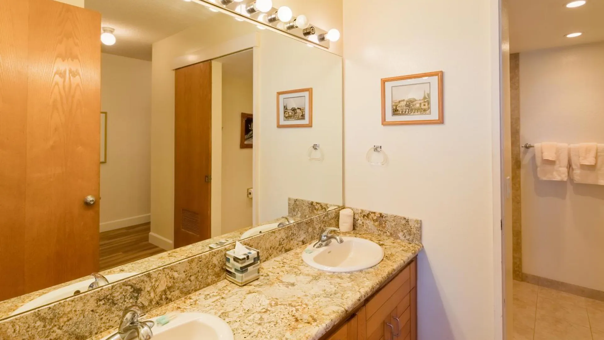 Holiday home Outstanding Ocean Views 2Bd! Sk373 - Sullivan Kahana United States