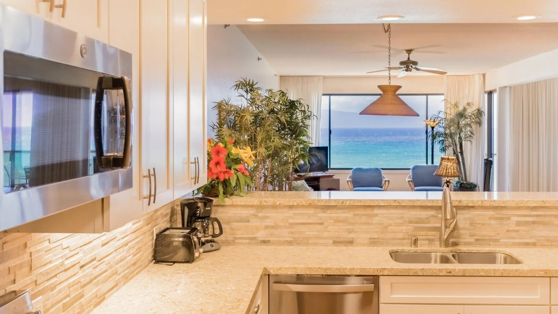 Outstanding Ocean Views 2Bd! Sk373 - Sullivan Kahana